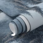 Miniatura fototapety Mglisty las z ośnieżonymi drzewami fragment #1