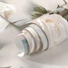 Miniatura fototapety Białe róże z zielonymi liśćmi - realne zdjęcie w rolce