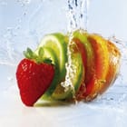 Miniatura fototapety Plastry owoców z truskawką