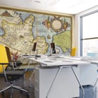 Miniatura fototapety Stara mapa z ozdobami - aranżacja w biurze