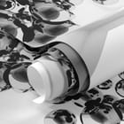 Miniatura fototapety Srebrne kule w minimalistycznym wnętrzu fragment #1