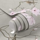Miniatura fototapety Gałąź magnolii z kwiatami - realne zdjęcie w rolce