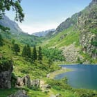 Miniatura fototapety Górski krajobraz z jeziorem