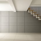 Miniatura fototapety Nowoczesne schody w minimalistycznym wnętrzu