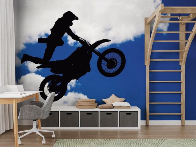 Fototapeta motocykle – sylwetka motocyklisty w powietrzu