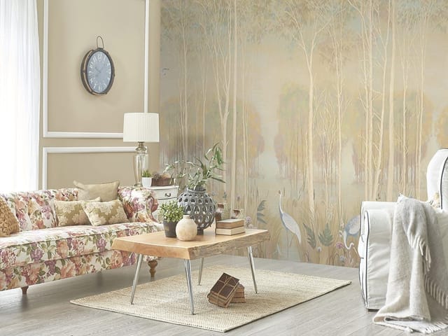 Fototapeta przedstawiająca las z wysokimi drzewami, trawy i jezioro