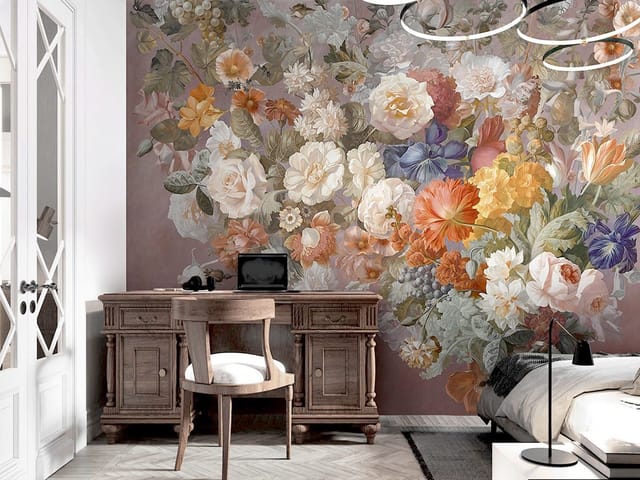 Fototapeta z dużym bukietem kwiatów w ozdobnym wazonie na różowym tle