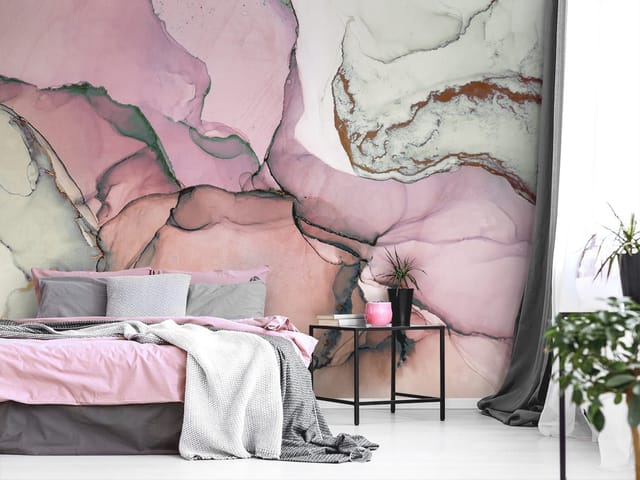 Fototapeta z abstrakcyjnymi wzorami w odcieniach różu, faliste linie i subtelne kontrasty