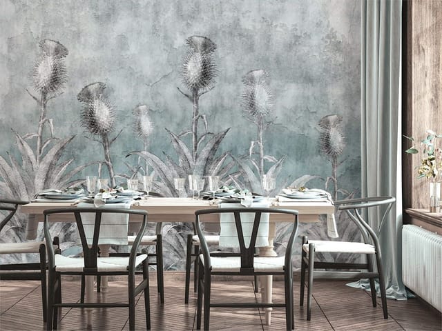 Fototapeta z wysokimi roślinami i kolczastymi kwiatami na szarym tle