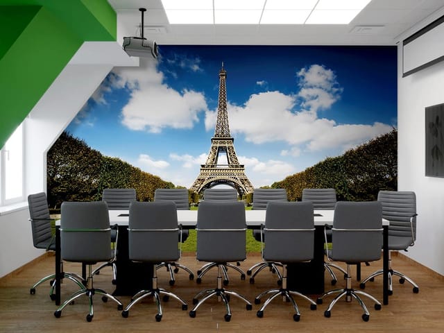 Fototapeta Wieża Eiffla i błękitne niebo (kod: 33) Fototapeta Wieża Eiffla i błękitne niebo