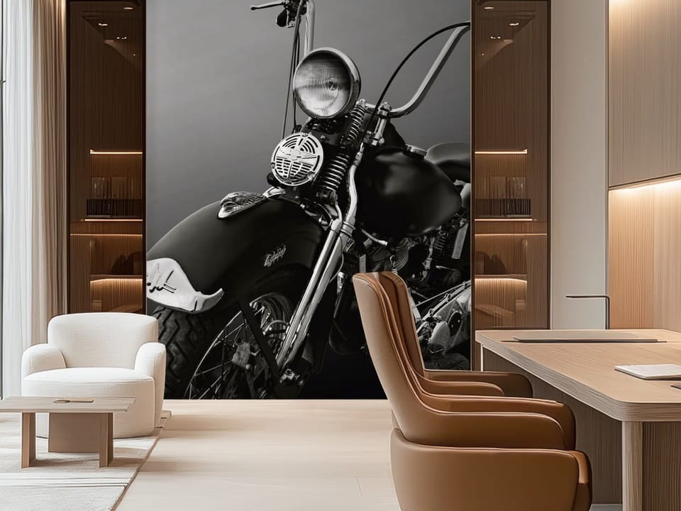 Fototapeta z klasycznym motocyklem, duży reflektor, chromowane elementy - nowoczesny pokój w biurze