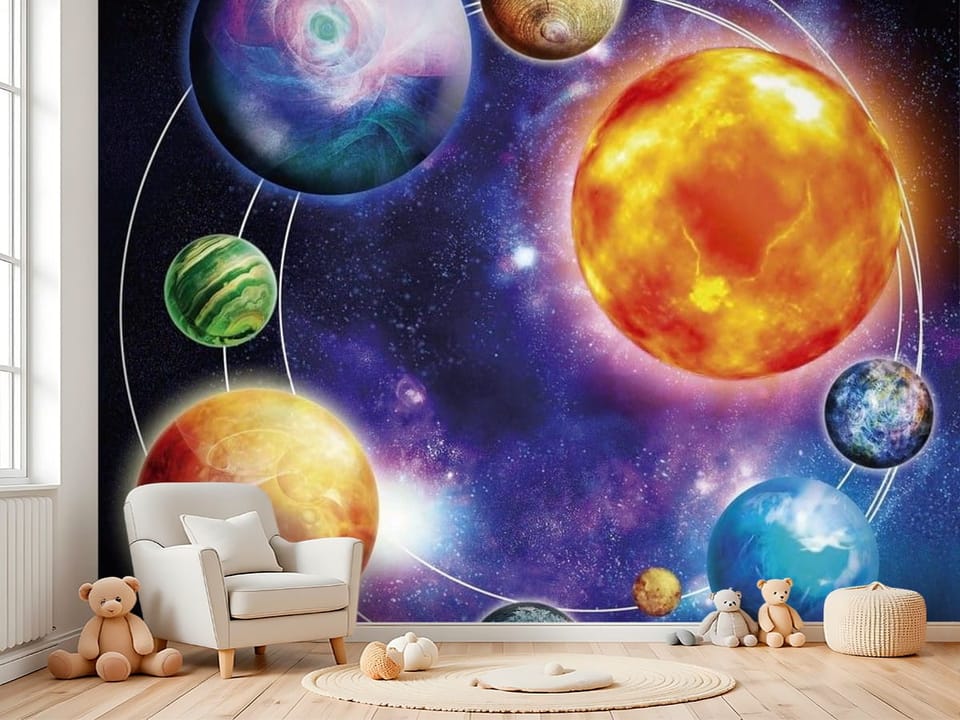 Fototapeta z planetami układu słonecznego na tle kosmosu z jasnym słońcem - kreatywna przestrzeń do zabawy w pokoju dziecka