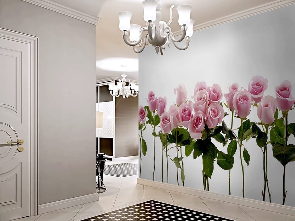 Fototapeta Różowe róże na białym tle we wnętrzu przedpokoju