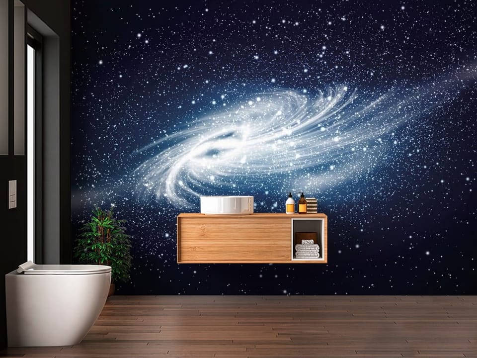Fototapeta z wirującą galaktyką i gwiazdami na ciemnym tle kosmosu - piękna aranżacja w łazience