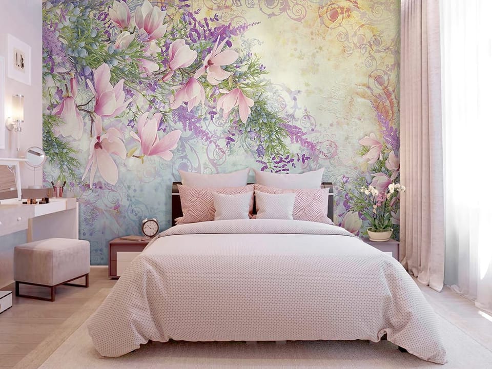 Fototapeta Magnolie w towarzystwie lawendy we wnętrzu sypialni