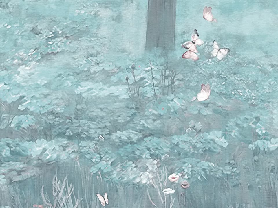 Fototapeta Las z Wysokimi Drzewami i Mgłą fragment #1