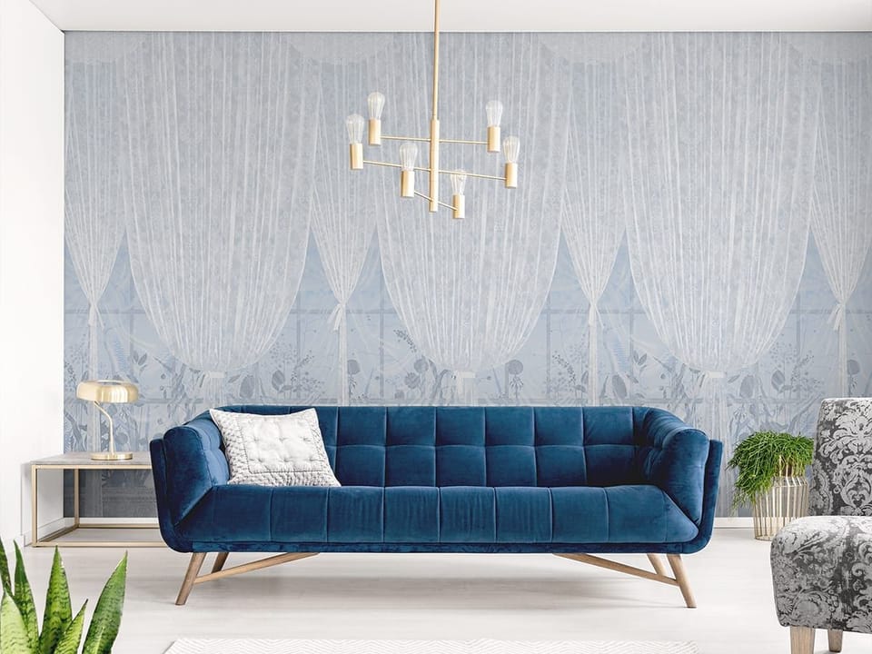 Fototapeta Firany z delikatnym wzorem we wnętrzu salonu