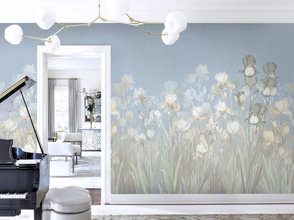 Fototapeta Pole irysów na tle nieba we wnętrzu salonu