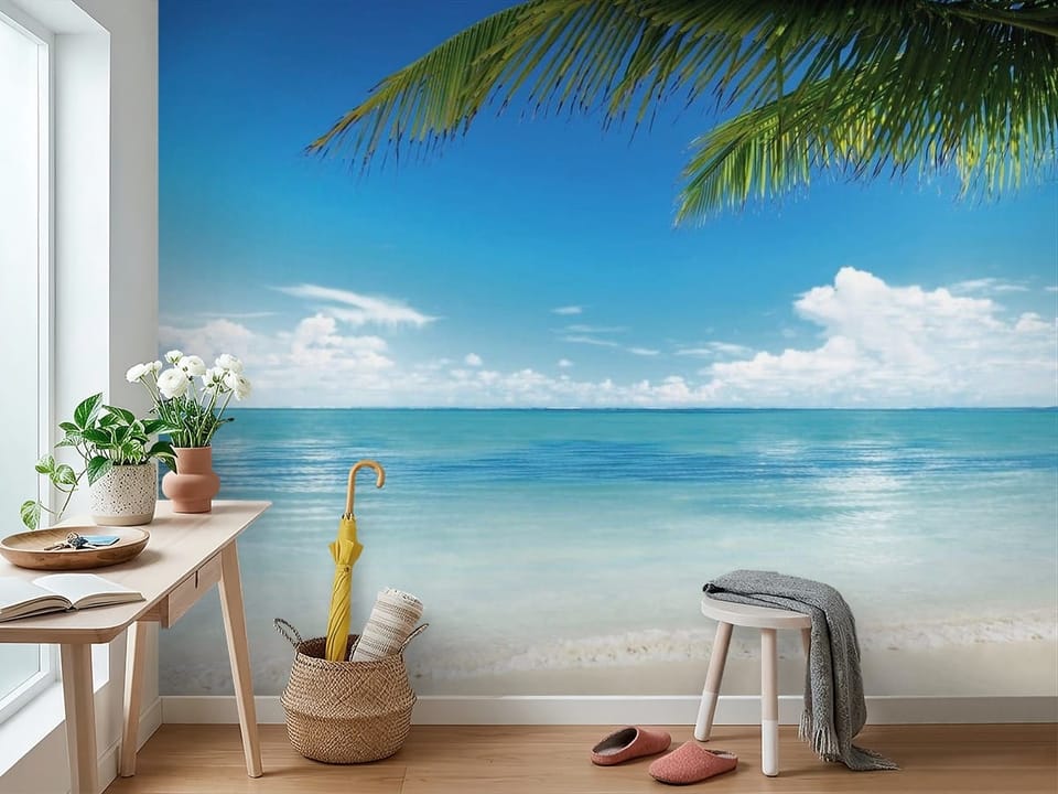 Fototapeta przedstawiająca plażę z palmą, oceanem i błękitnym niebem - widok na ścianę w przedpokoju