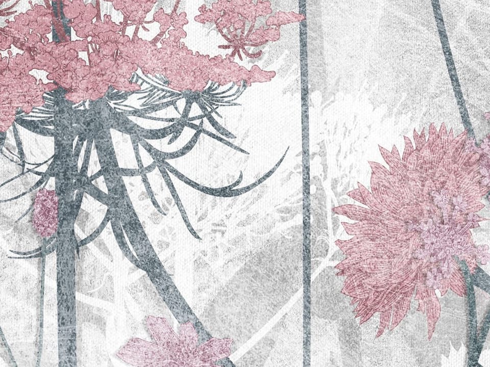 Fototapeta Kwiaty polne na tle szarego nieba fragment #1