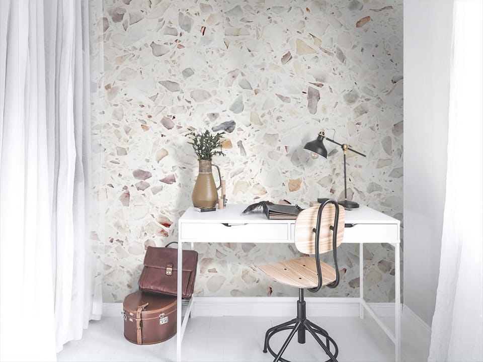 Fototapeta Terazzo z kolorowymi kamieniami we wnętrzu biura