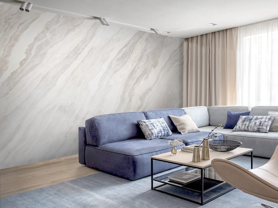 Fototapeta Jasne Smugi Marmuru we wnętrzu salonu