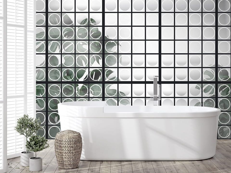 Fototapeta Liście za szklaną ścianą we wnętrzu łazienki