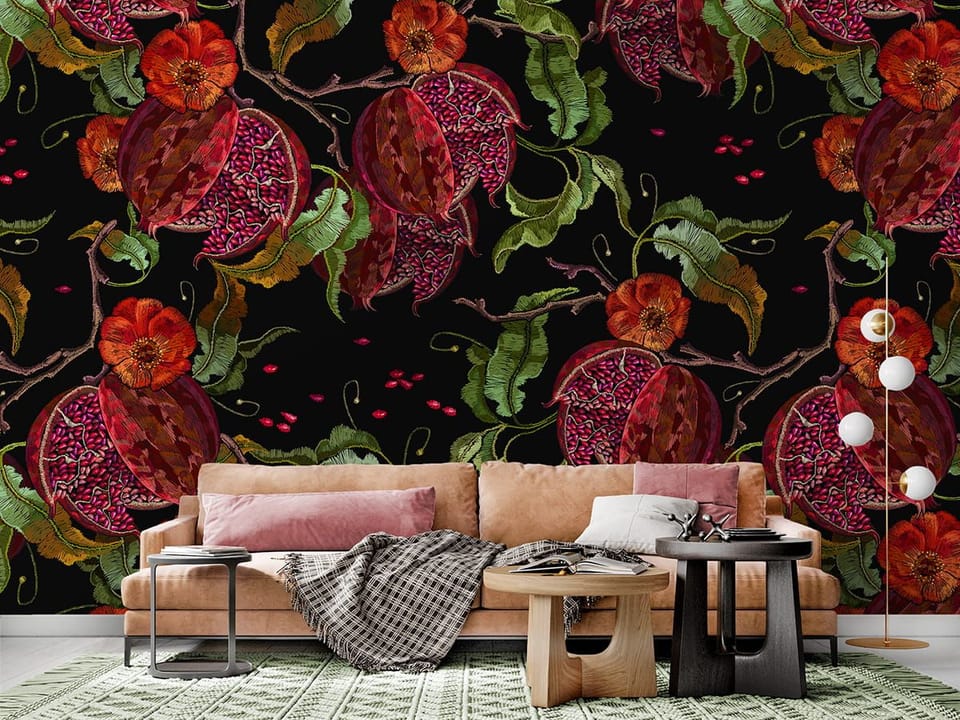 Fototapeta Granaty i kwiaty na gałęziach we wnętrzu salonu