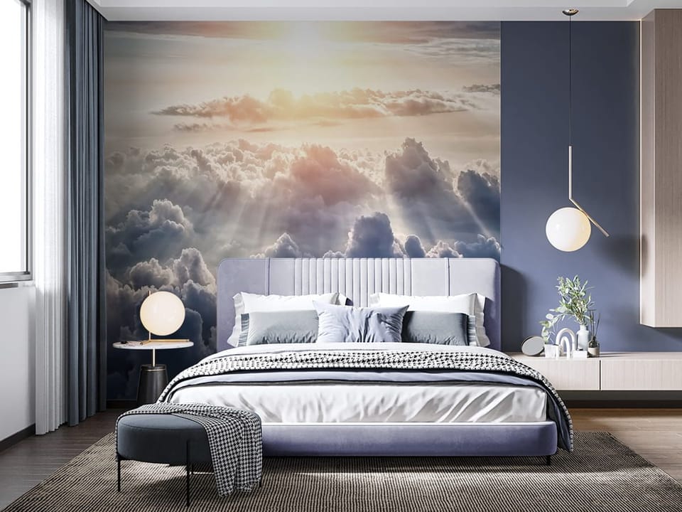 Fototapeta Chmury oświetlone słońcem we wnętrzu sypialni