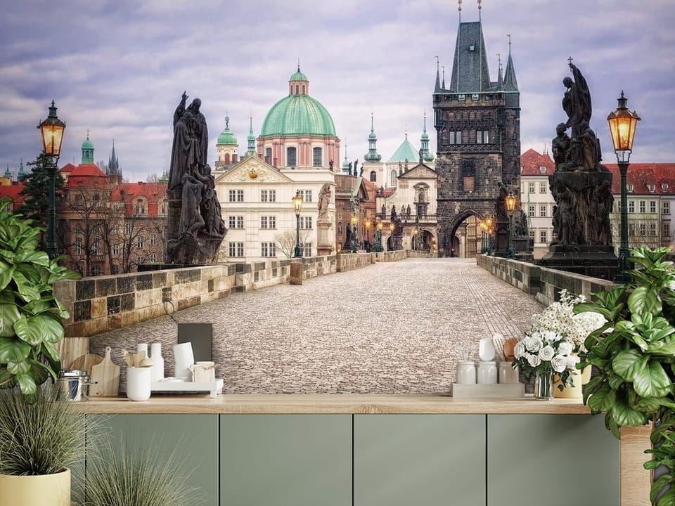 Fototapeta z kamiennym mostem, rzeźbami i wieżą w tle - aranżacja za blatem kuchennym