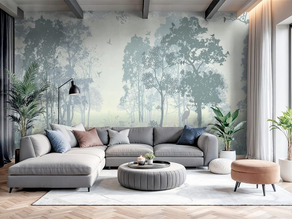 Fototapeta przedstawiająca gęsty las z wysokimi drzewami i ptakami w mglistej atmosferze - nowoczesny salon z dużą przestrzenią