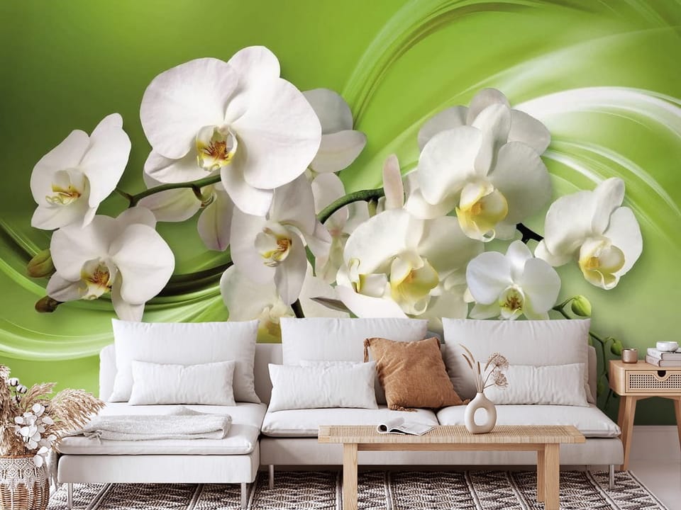 Fototapeta z białymi orchideami na zielonym tle z falistymi wzorami - aranżacja głównej ściany w salonie
