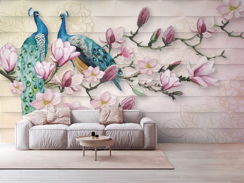 Fototapeta z dwoma pawiami na gałęzi magnolii w pastelowych kolorach - aranżacja przytulnego salonu w jasnych kolorach