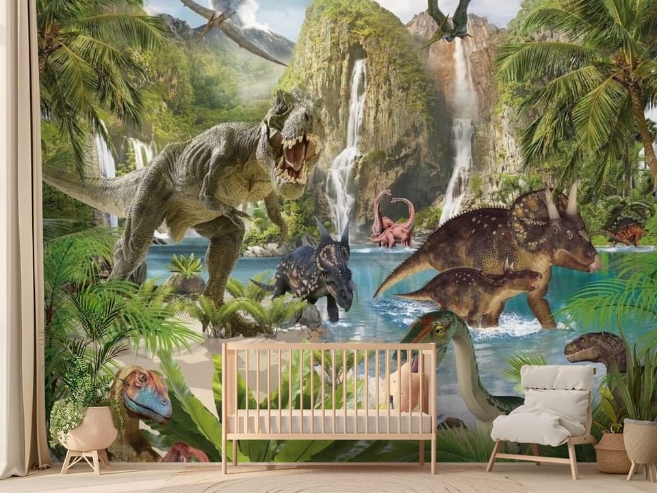 Fototapeta z dinozaurami nad błękitnym jeziorem w otoczeniu dżungli i wodospadów. - nasłoneczniony pokój dziecięcy