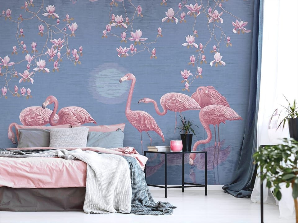 Fototapeta Flamingi wśród kwitnących magnolii - aranżacja w sypialni