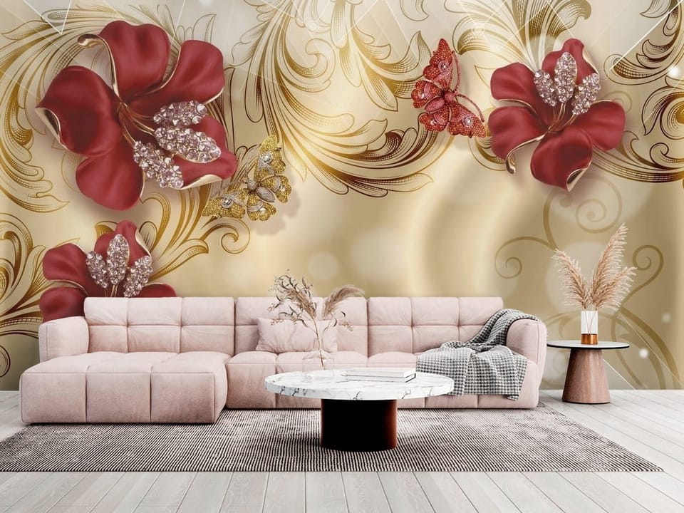 Fototapeta z czerwonymi kwiatami i złotymi ornamentami na beżowym tle - salon w jasnych kolorach