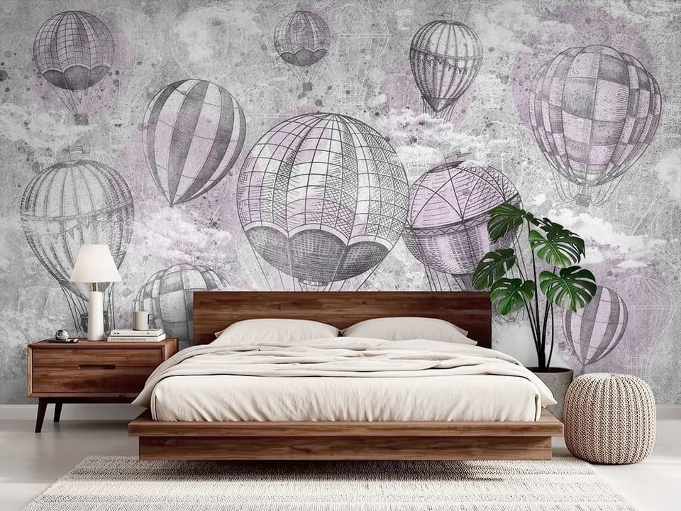 Fototapeta z balonami na ogrzane powietrze w pastelowych odcieniach - sypialnia boho z łóżkiem drewnianym