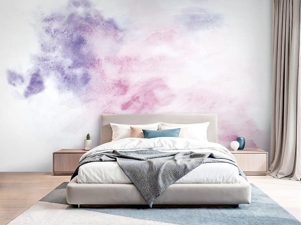 Fototapeta z abstrakcyjnymi plamami kolorów na białym tle, fioletowe i różowe odcienie - sypialnia w jasnych kolorach