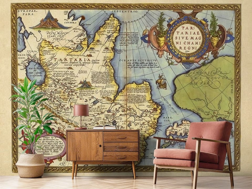 Fototapeta z starą mapą geograficzną i ozdobną ramką - aranżacja przytulnego i jasnego przedpokoju