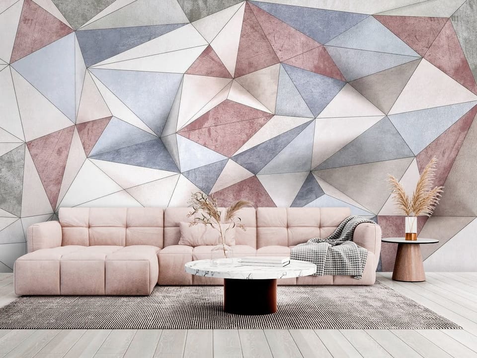 Fototapeta z geometrycznymi wzorami z trójkątów w różnych kolorach - salon w jasnych kolorach