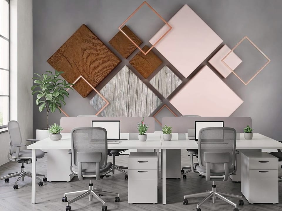 Fototapeta z geometrycznymi kształtami na szarym tle z drewnianymi i różowymi kwadratami - ściana w nowoczesnym biurze