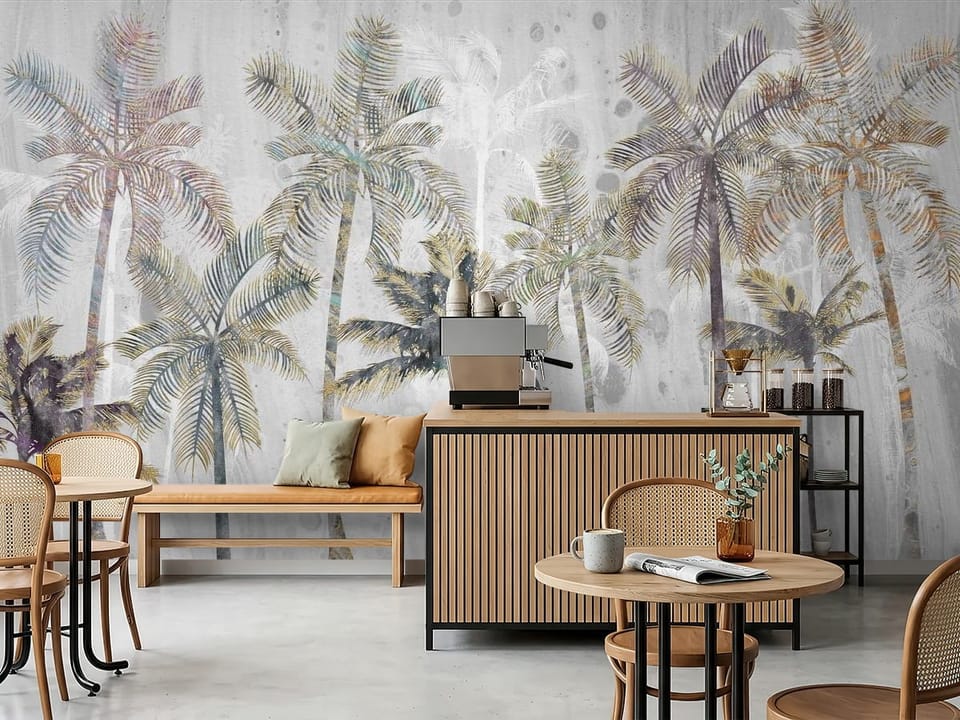 Fototapeta z grupą palm na tle szarego nieba z delikatnymi wzorami - inspiracja do nowoczesnej kawiarni