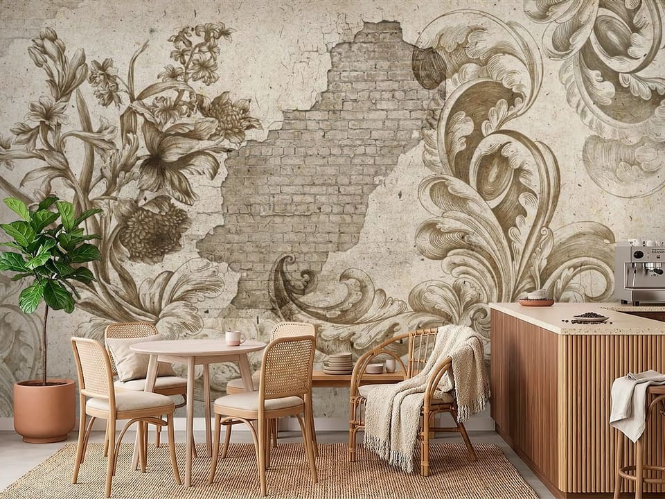 Fototapeta z ornamentami roślinnymi na tle ceglanej ściany z pęknięciami - inspiracja do kawiarni w ciepłych kolorach