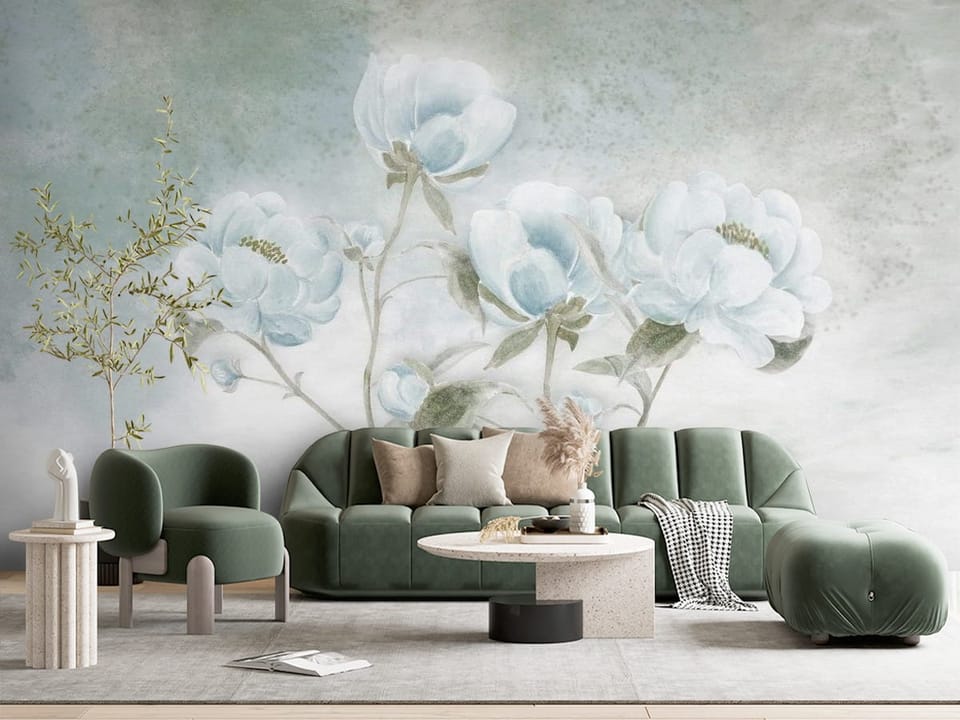 Fototapeta z delikatnymi białymi piwoniami na jasnym tle z subtelnymi liśćmi - minimalistyczna przestrzeń z subtelną dekoracją w salonie