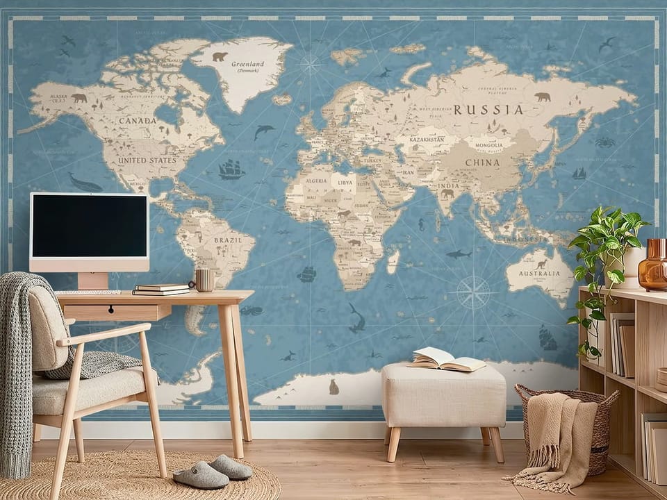 Fototapeta z mapą świata w stylu vintage z kontynentami i ozdobami morskimi - ściana w minimalistycznym pokoju nastolatka