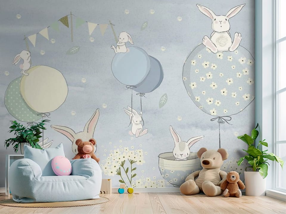 Fototapeta z królikami na balonach w pastelowych kolorach i delikatnym tle - przytulny kącik do zabawy w pokoju dziecka