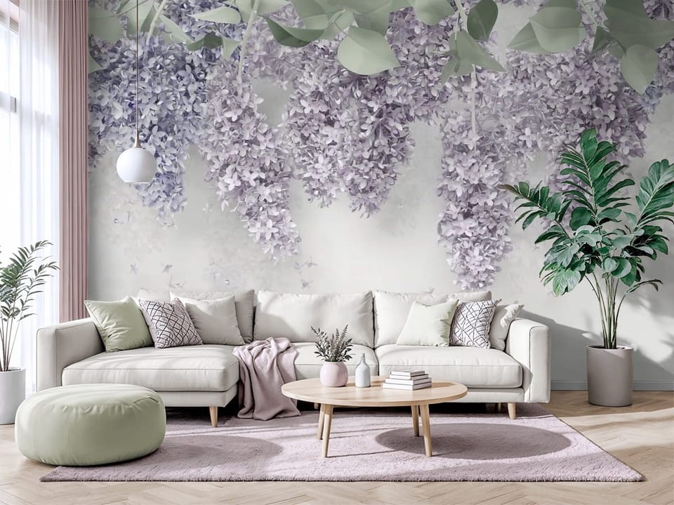 Fototapeta z wiszącymi kwiatami bzu i delikatnymi liśćmi na jasnym tle - salon w jasnych barwach z modnym akcentem