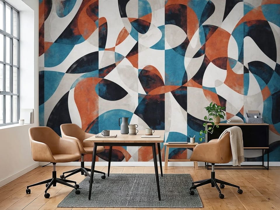 Fototapeta z abstrakcyjnymi kolorowymi kształtami geometrycznymi na białym tle - inspiracja do biura w ciepłych kolorach