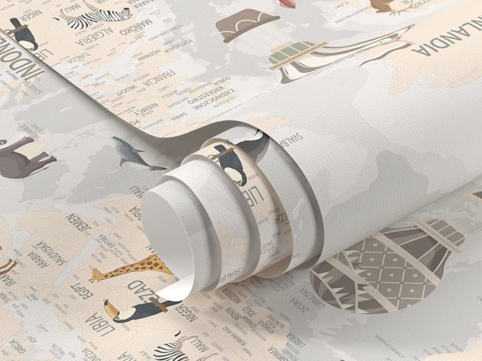 Fototapeta Ilustrowana mapa świata z balonami - realne zdjęcie w rolce
