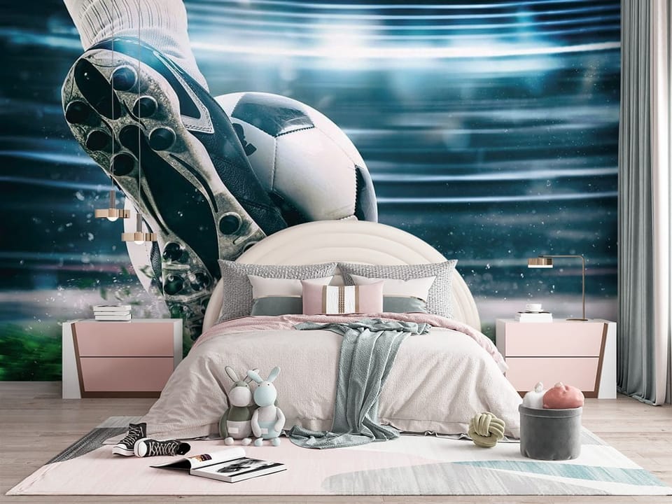 Fototapeta z butem piłkarskim kopiącym piłkę na tle stadionu - kolorowy pokój nastolatka